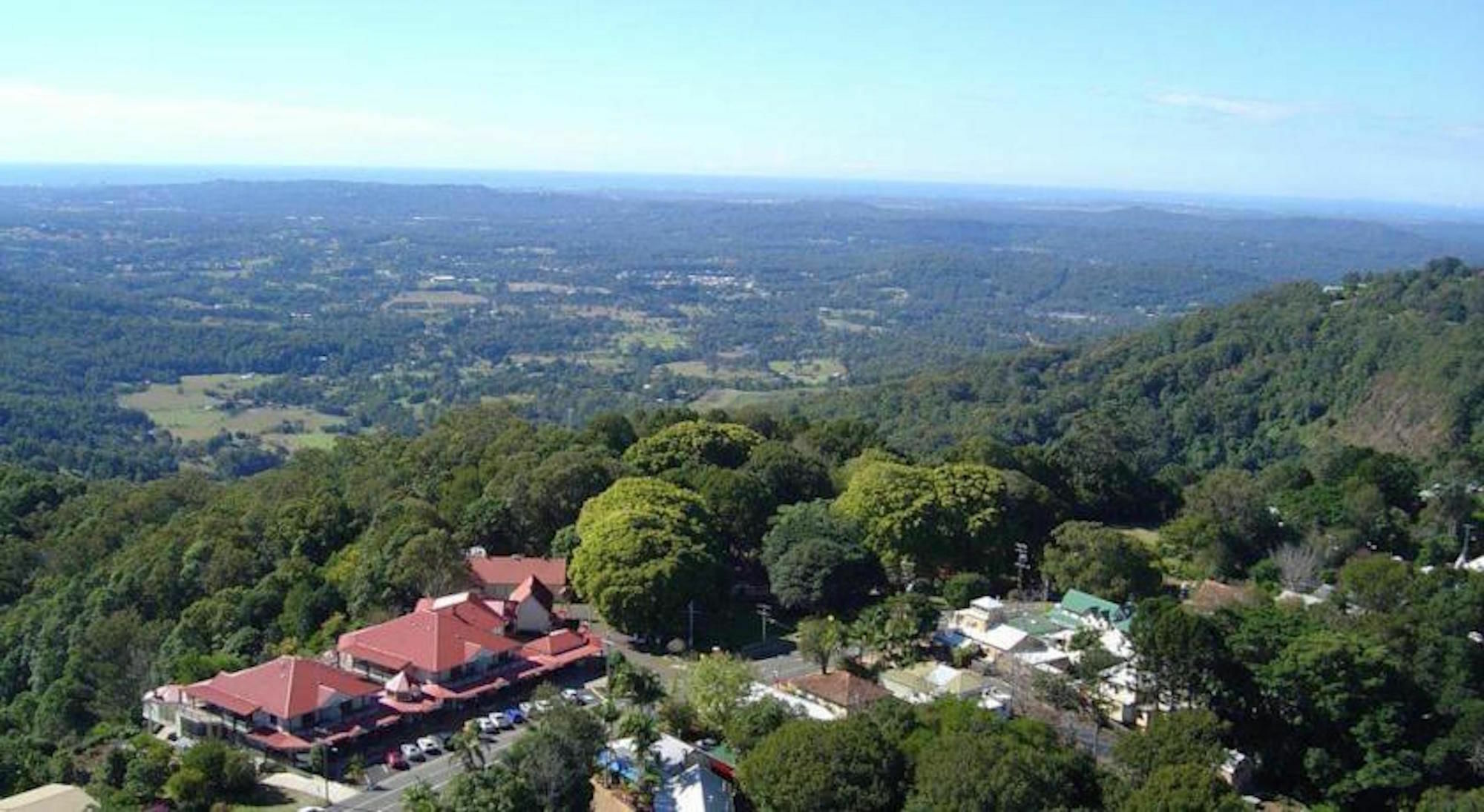 Montville Mountain Inn Extérieur photo