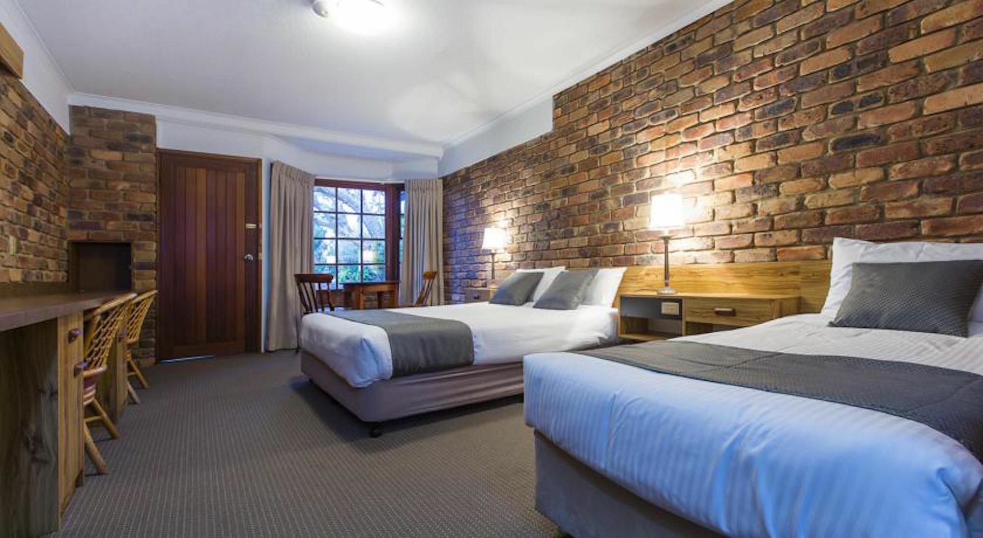 Montville Mountain Inn Extérieur photo